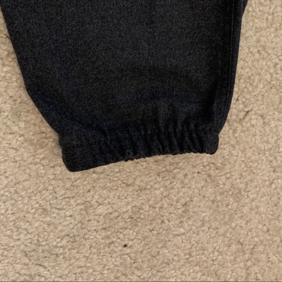 Like New Grey Capris - Picture 4 of 11